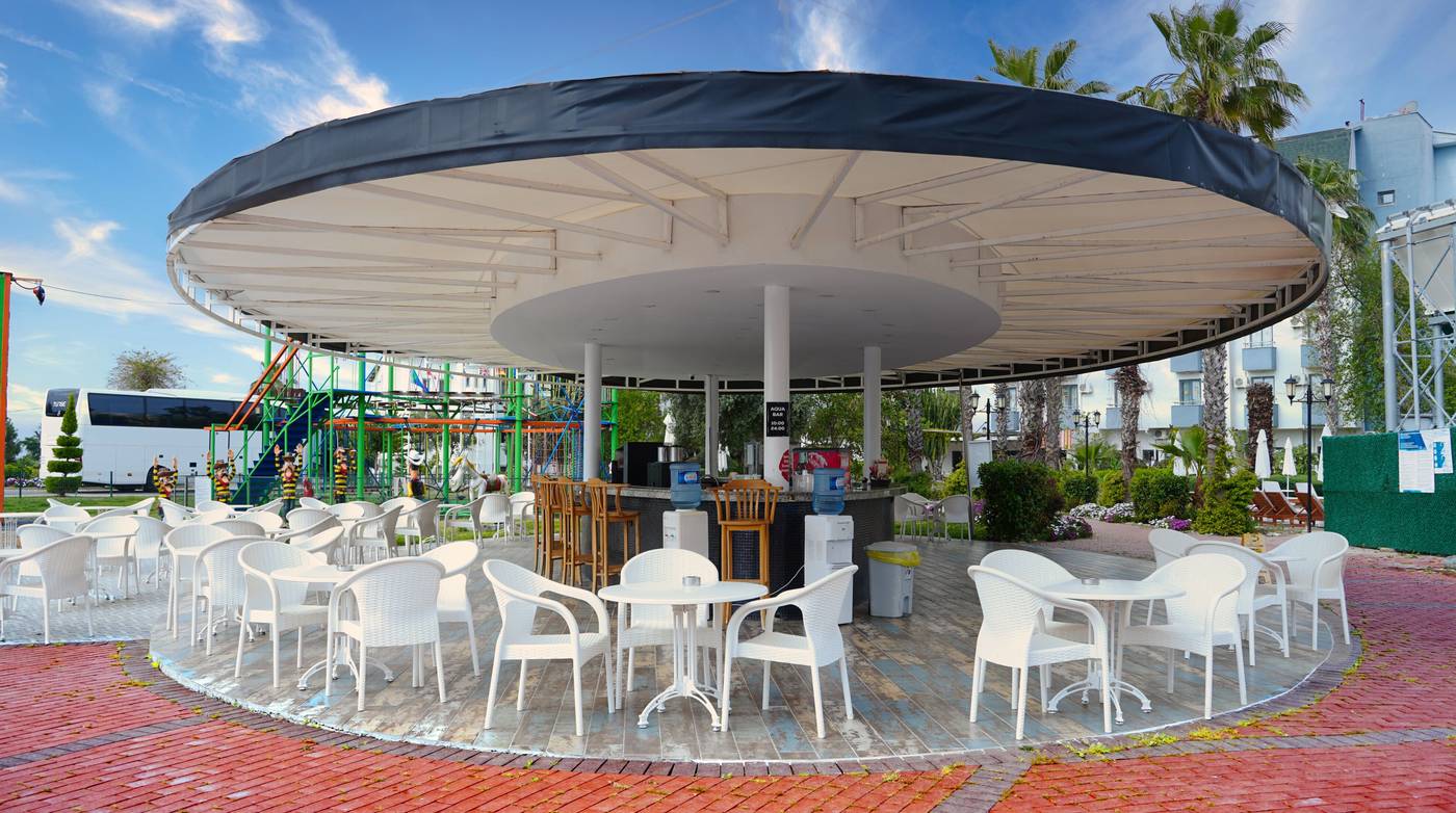 Club-Aqua-Plaza-Bar-70