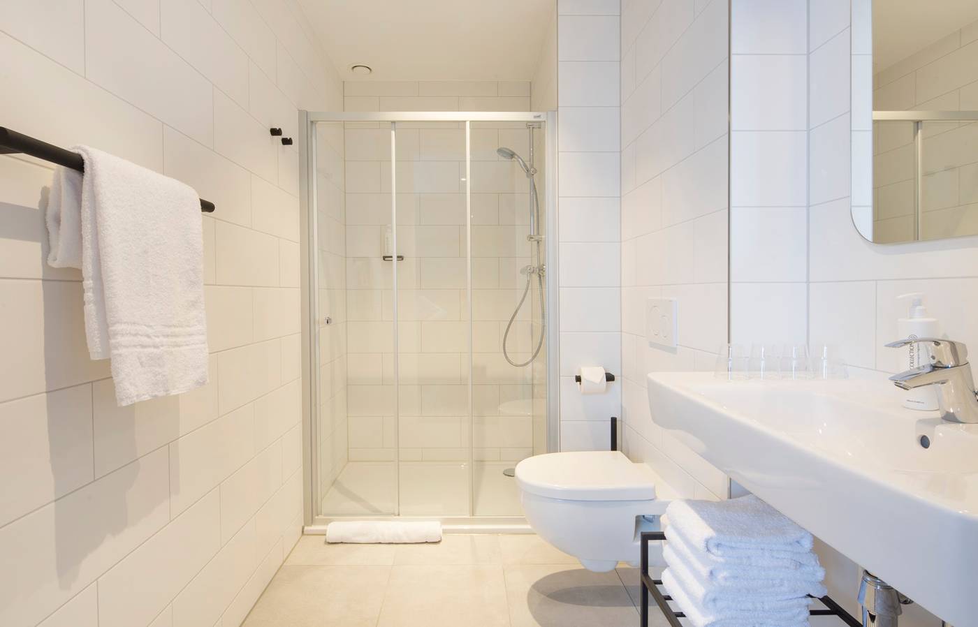 Corendon-Urban-Amsterdam-Schiphol-Airport-Room-28