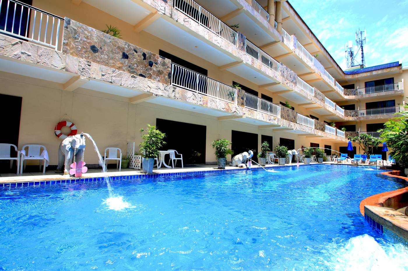 Baan-Boa-Resort-Pool-1