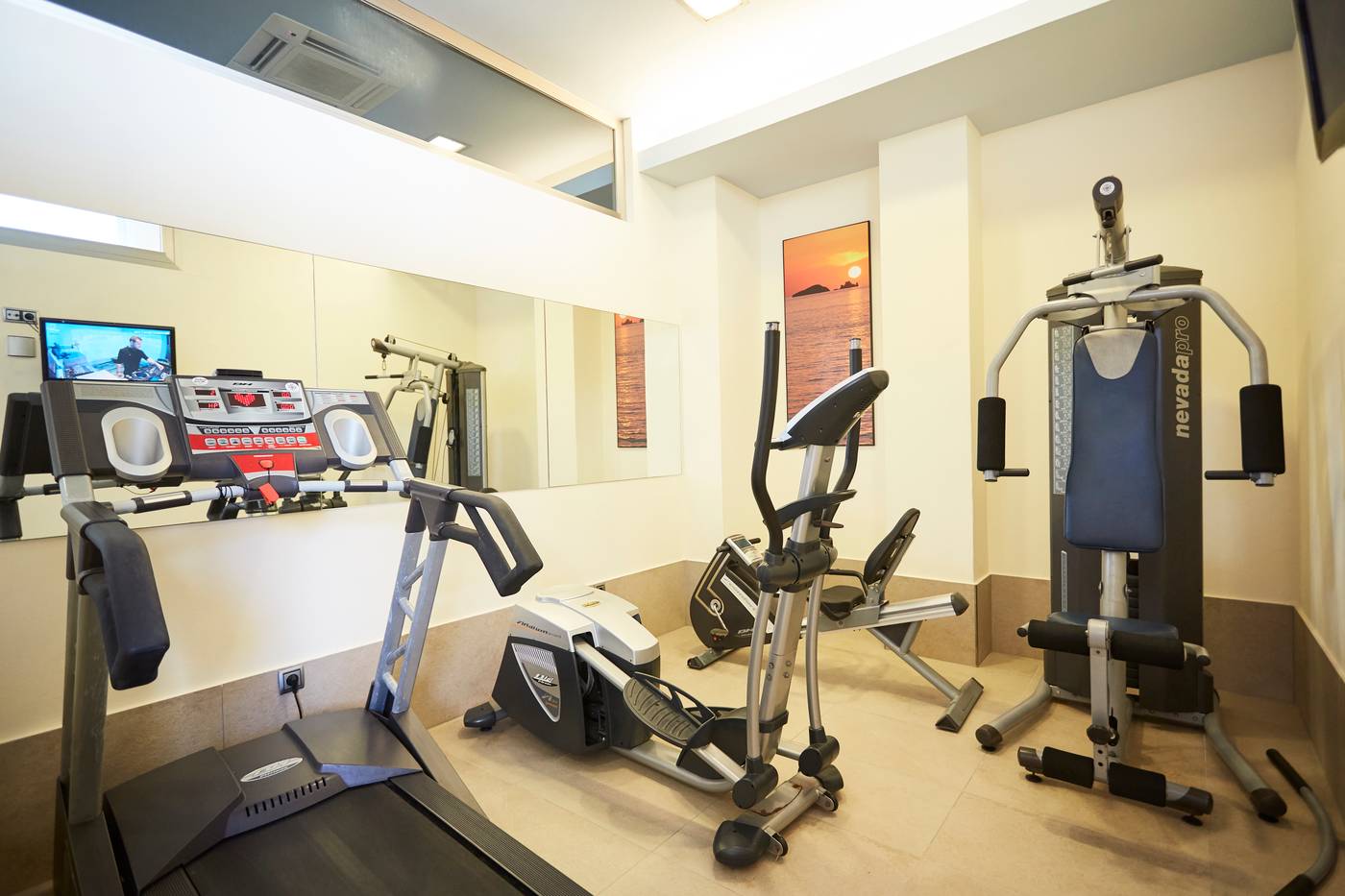 Invisa-Hotel-La-Cala-Sports-and-Entertainment-25