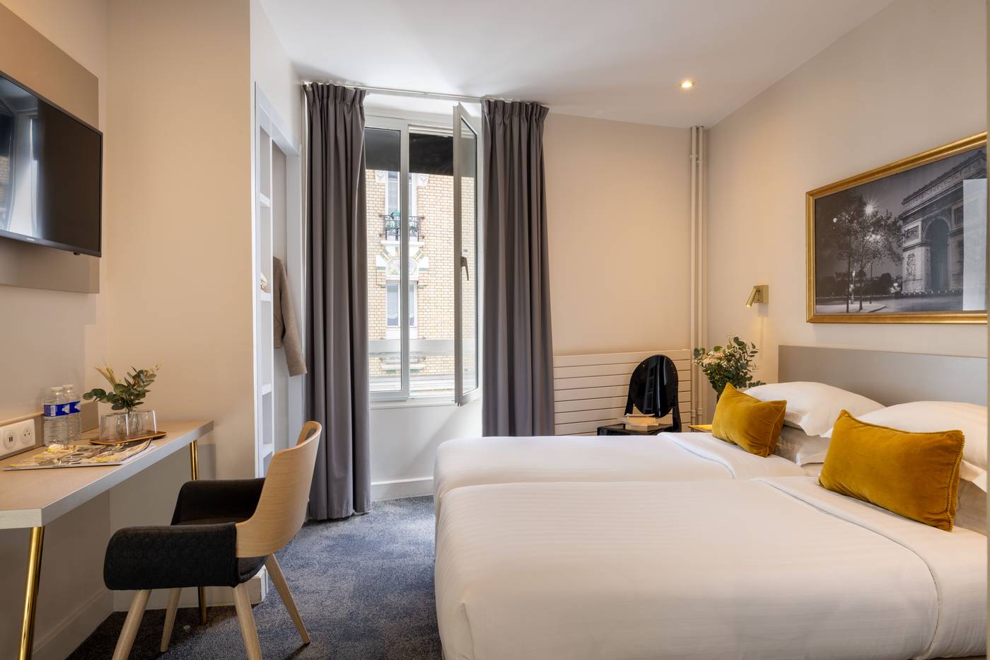 Villa-des-Ambassadeurs-Room-3