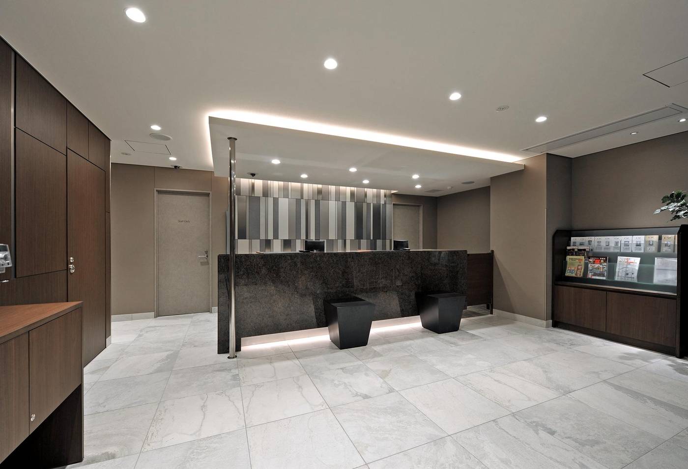 Keikyu EX Inn Higashiginza-Japan-Tokyo-Lobby-6