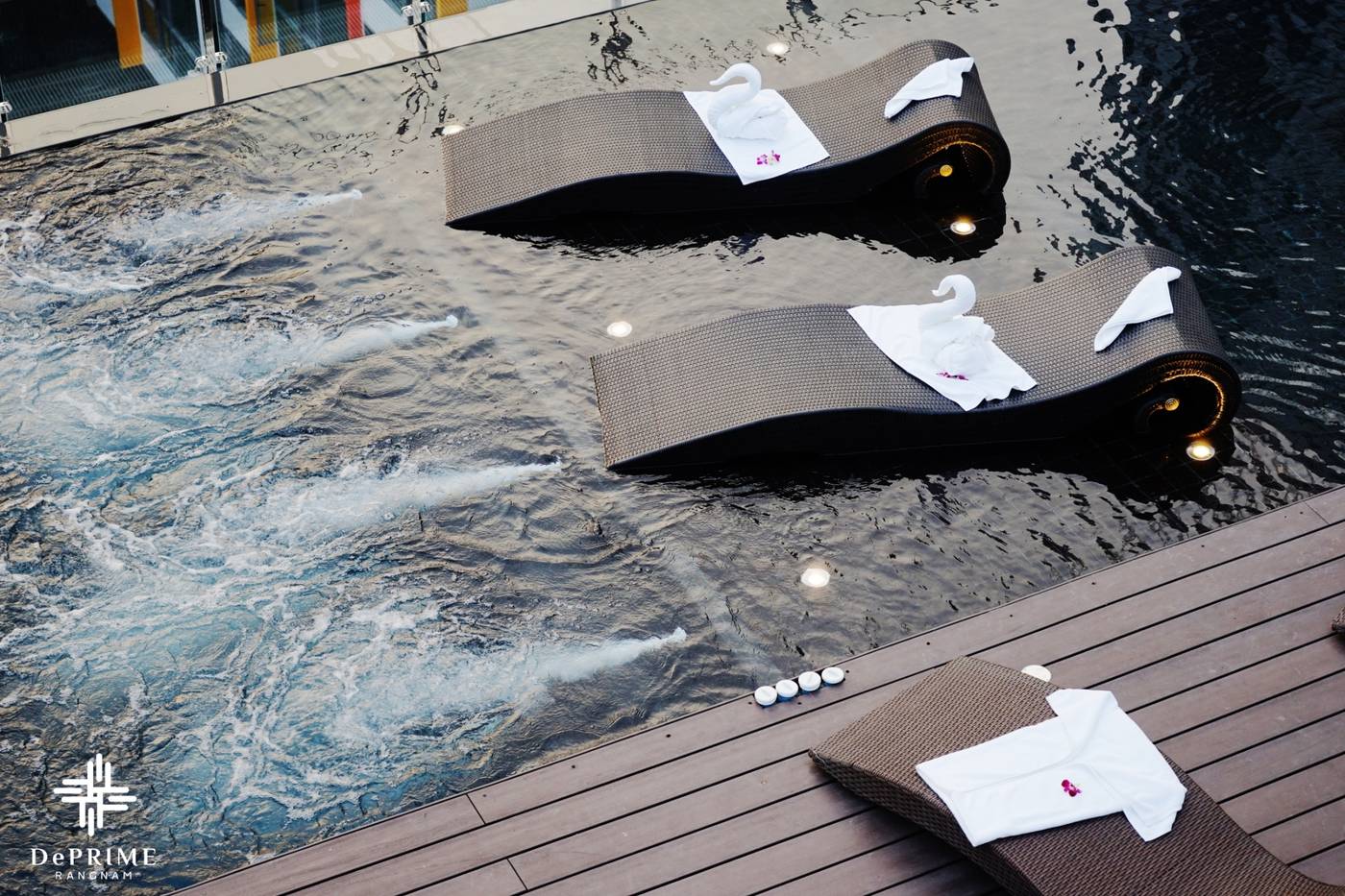 De-Prime-Rangnam-Hotel-Pool-49