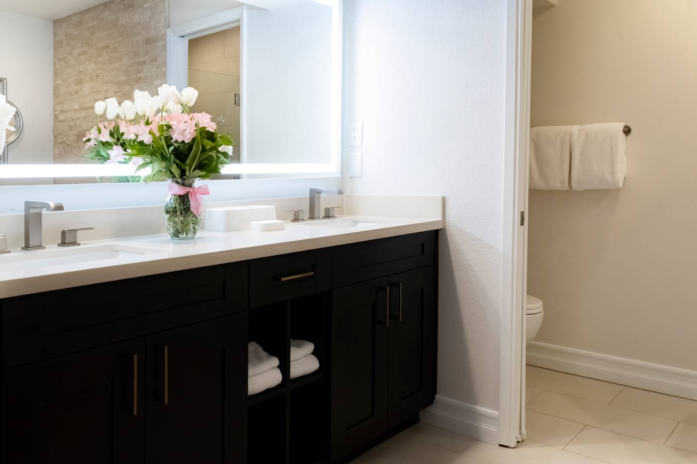 Westgate-Flamingo-Bay-Resort-Room-31