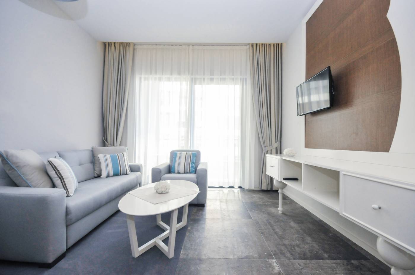 Bracera-Hotel-Room-9