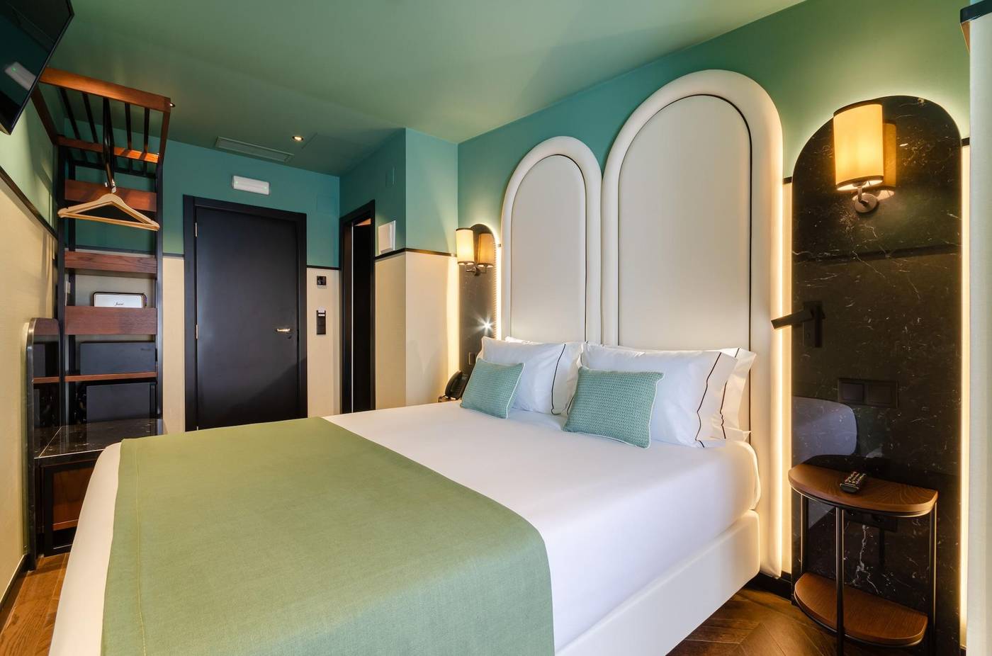 Nicola-Rossio-Hotel-Room-19