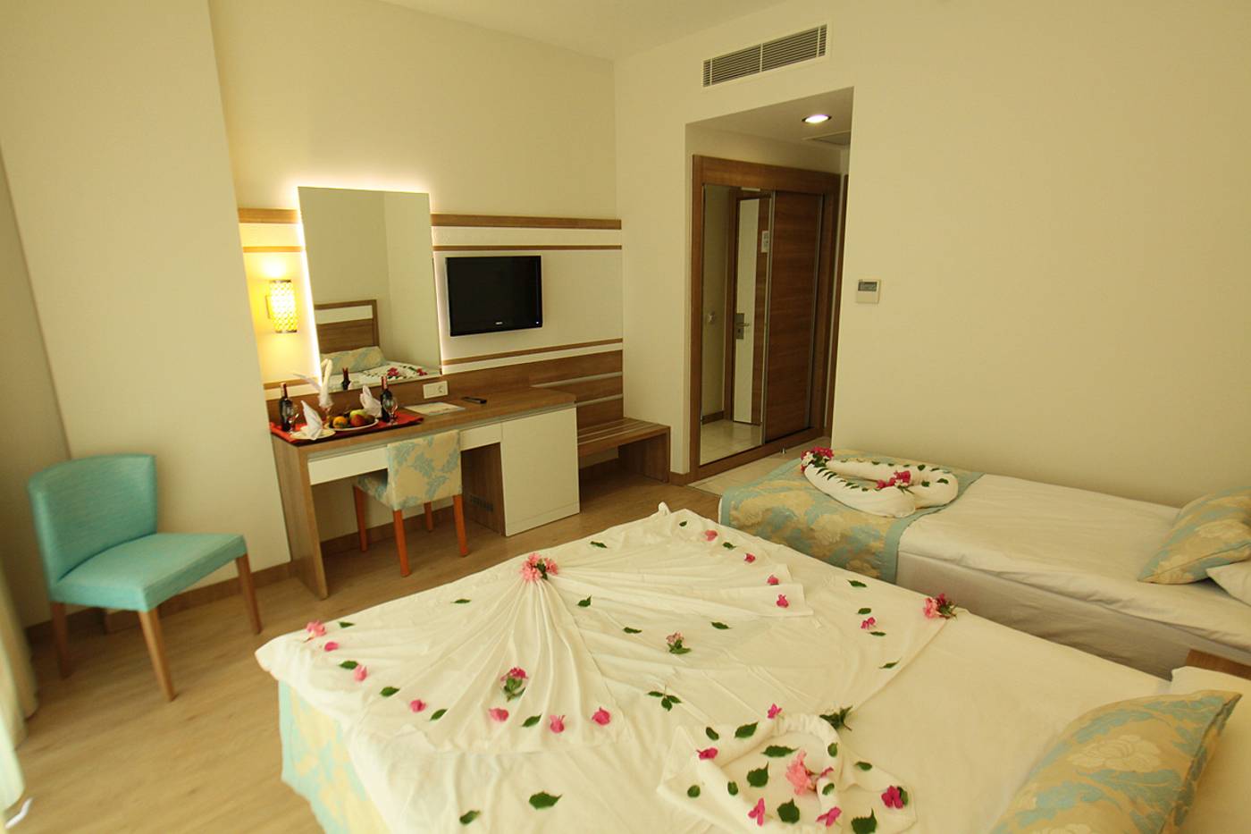 Merve-Sun-Hotel---Spa-Room-20