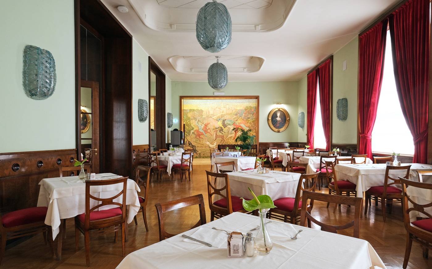 Bettoja-Hotel-Mediterraneo-Restaurant-51