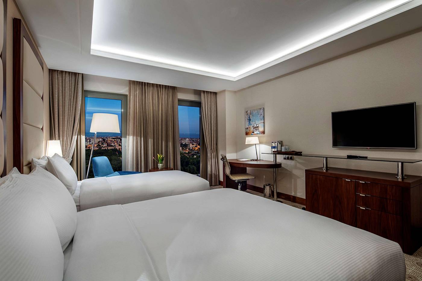 DoubleTree-by-Hilton-Istanbul-Topkapi-Room-17