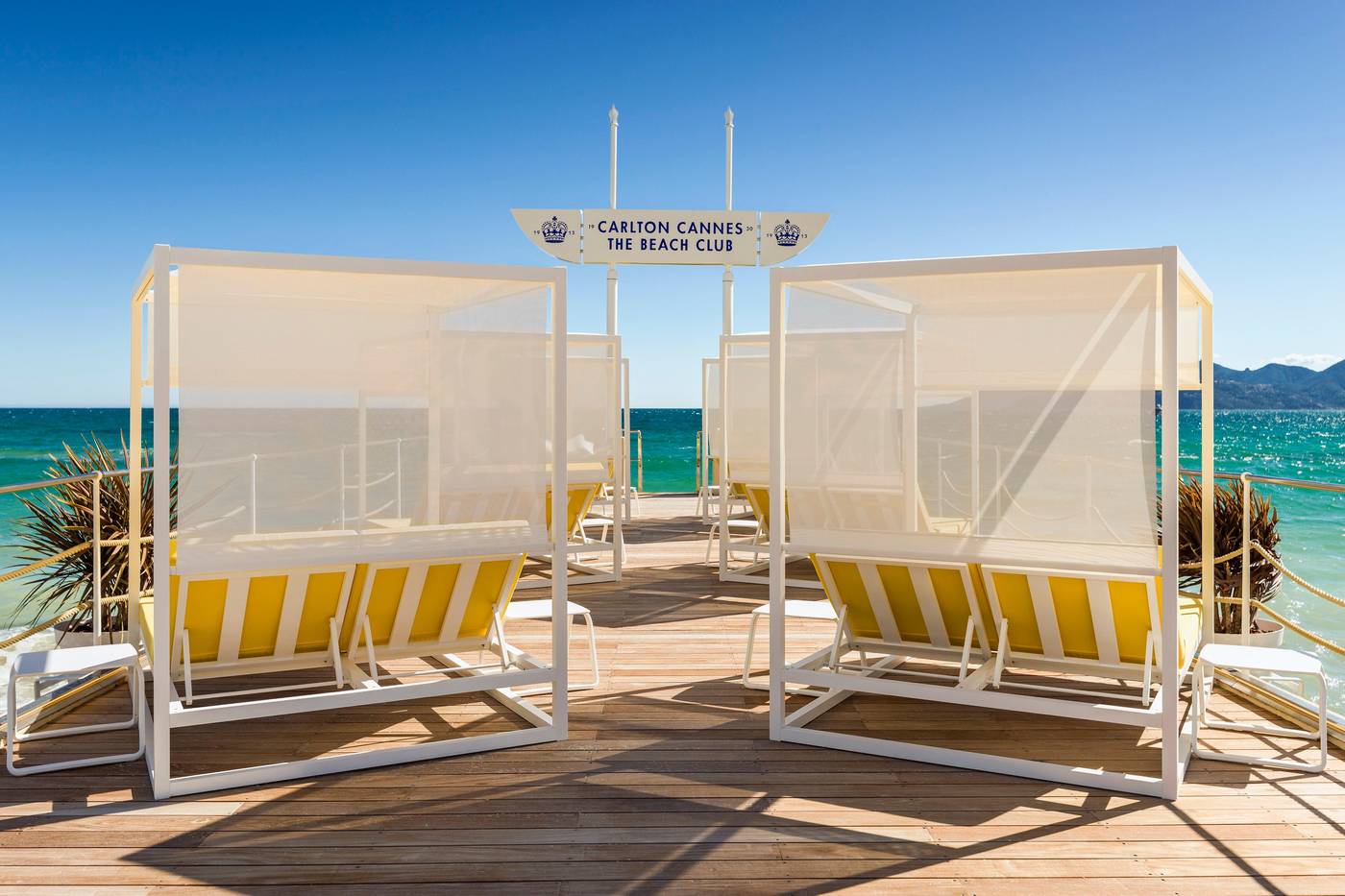 Regent-Carlton-Cannes-Beach-72