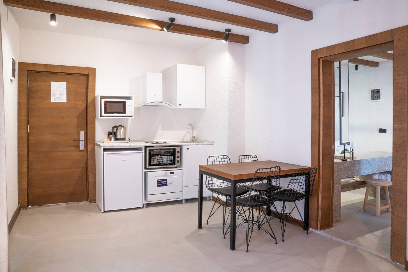 Very Chic Hotel - Adults Only (16+)