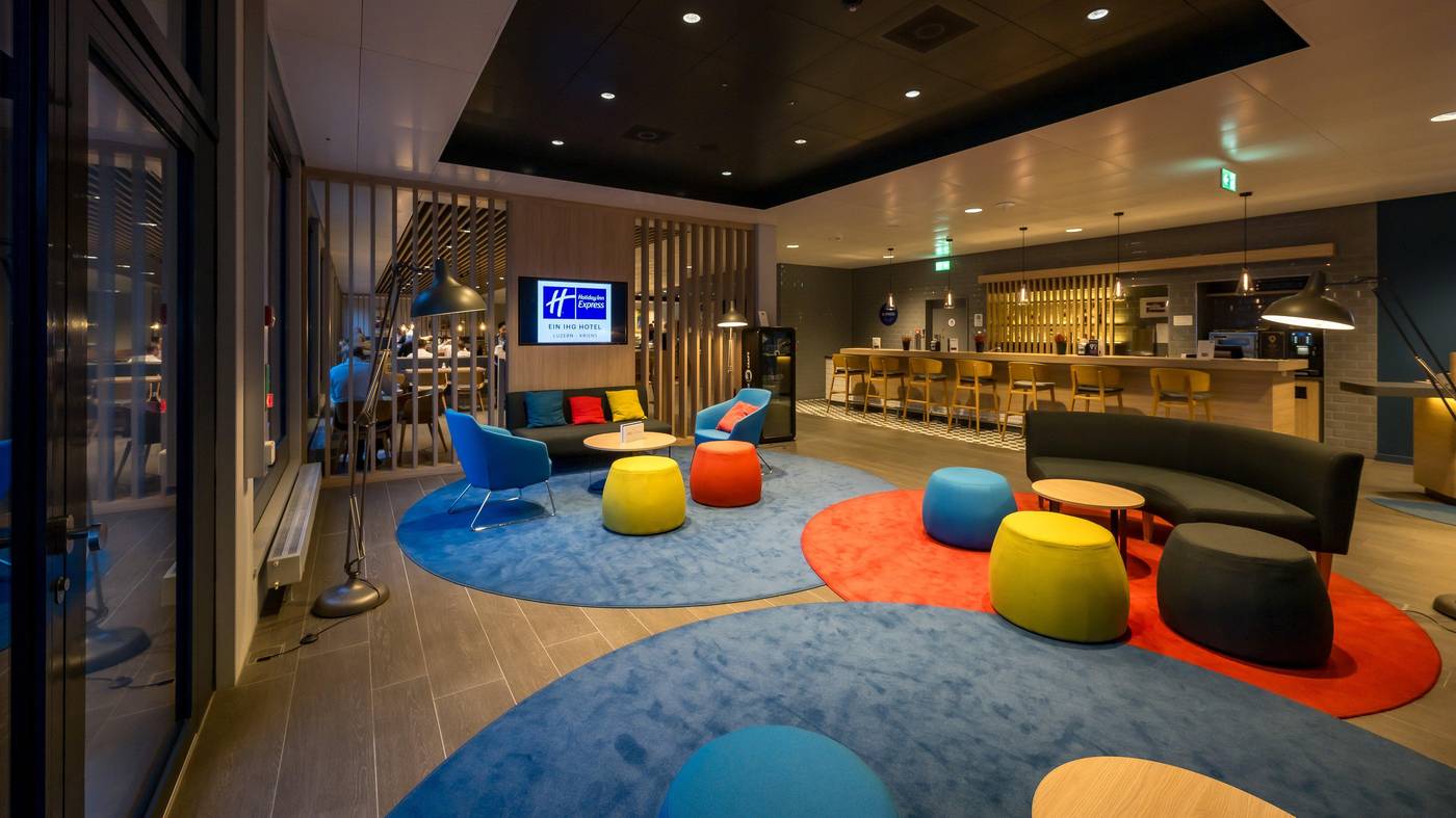 Holiday Inn Express Luzern - Kriens-Switzerland-Kriens-General view-3