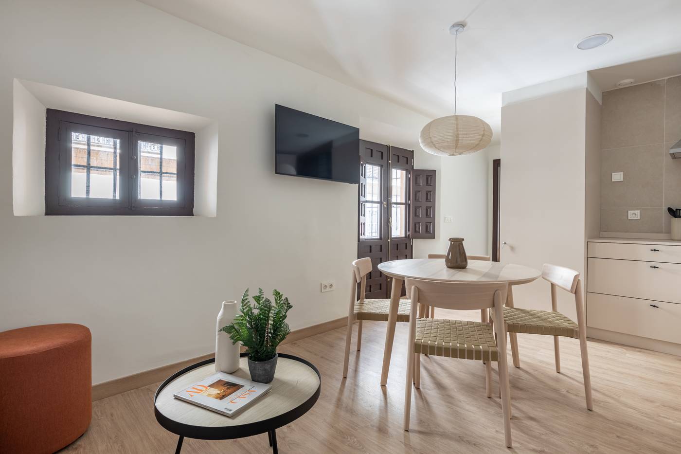 Libere-Malaga-la-Merced-Room-15