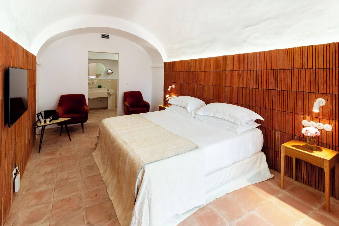 Amada Moura-Portugal-Moura-Room-7