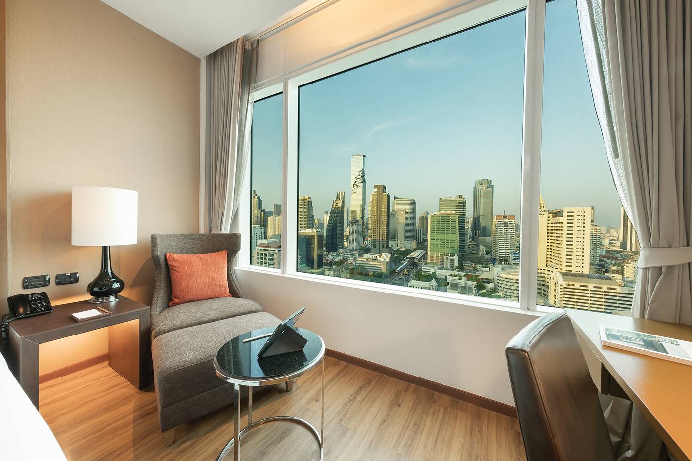 Eastin-Grand-Hotel-Sathorn-Bangkok-Room-10
