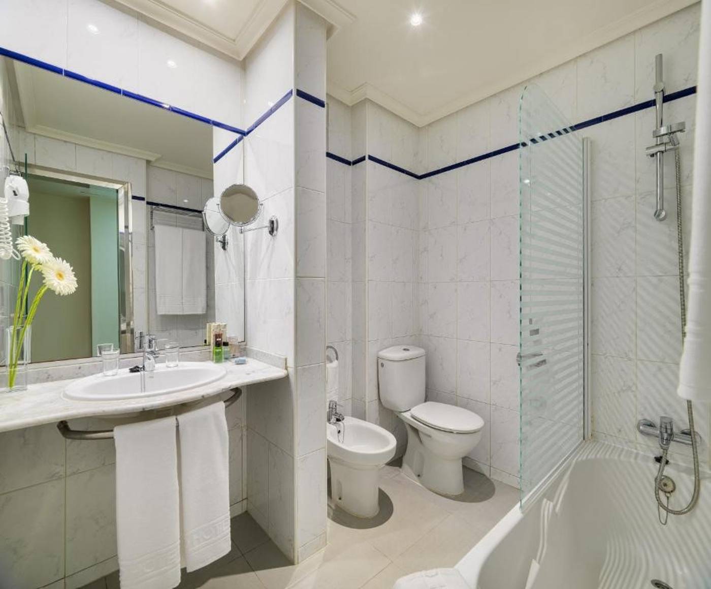 H10-Las-Palmeras-Room-23