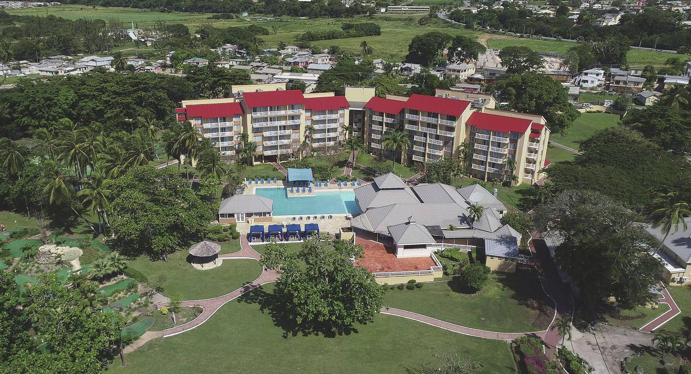 Divi-Southwinds-Beach-Resort-General-view-16