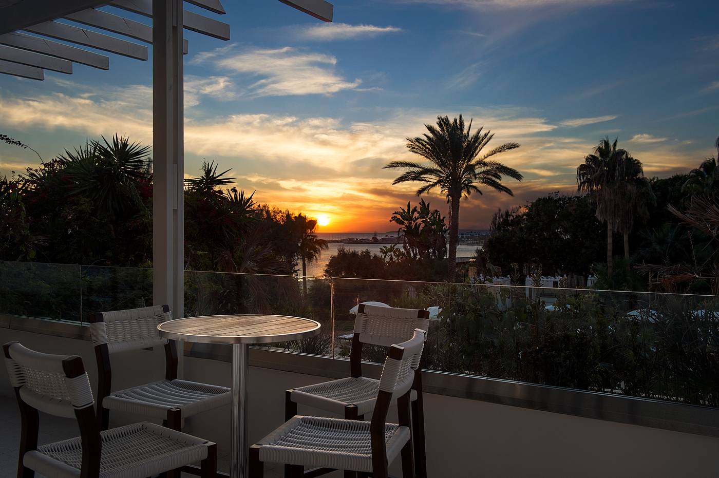 Grecian-Sands-Hotel-Bar-71