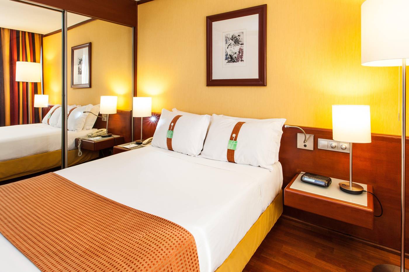 Holiday-Inn-Lisbon-Continental-Room-32