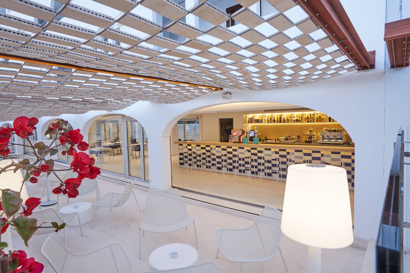 Ebano-Hotel-Apartments-Bar-37