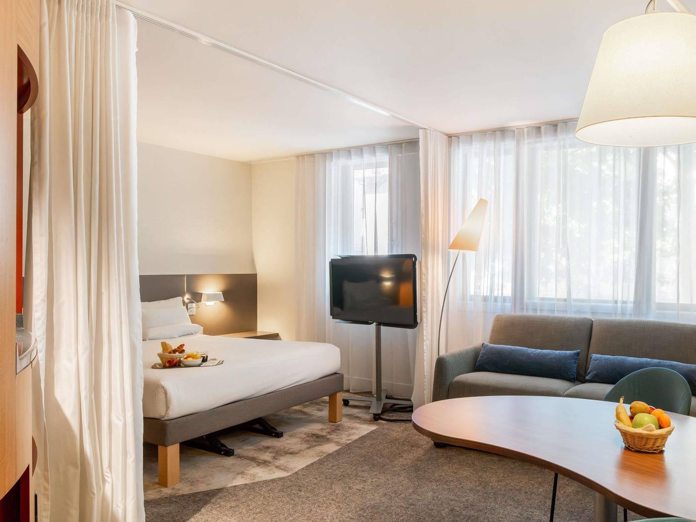 Novotel-Suites-Cannes-Centre-Room-11