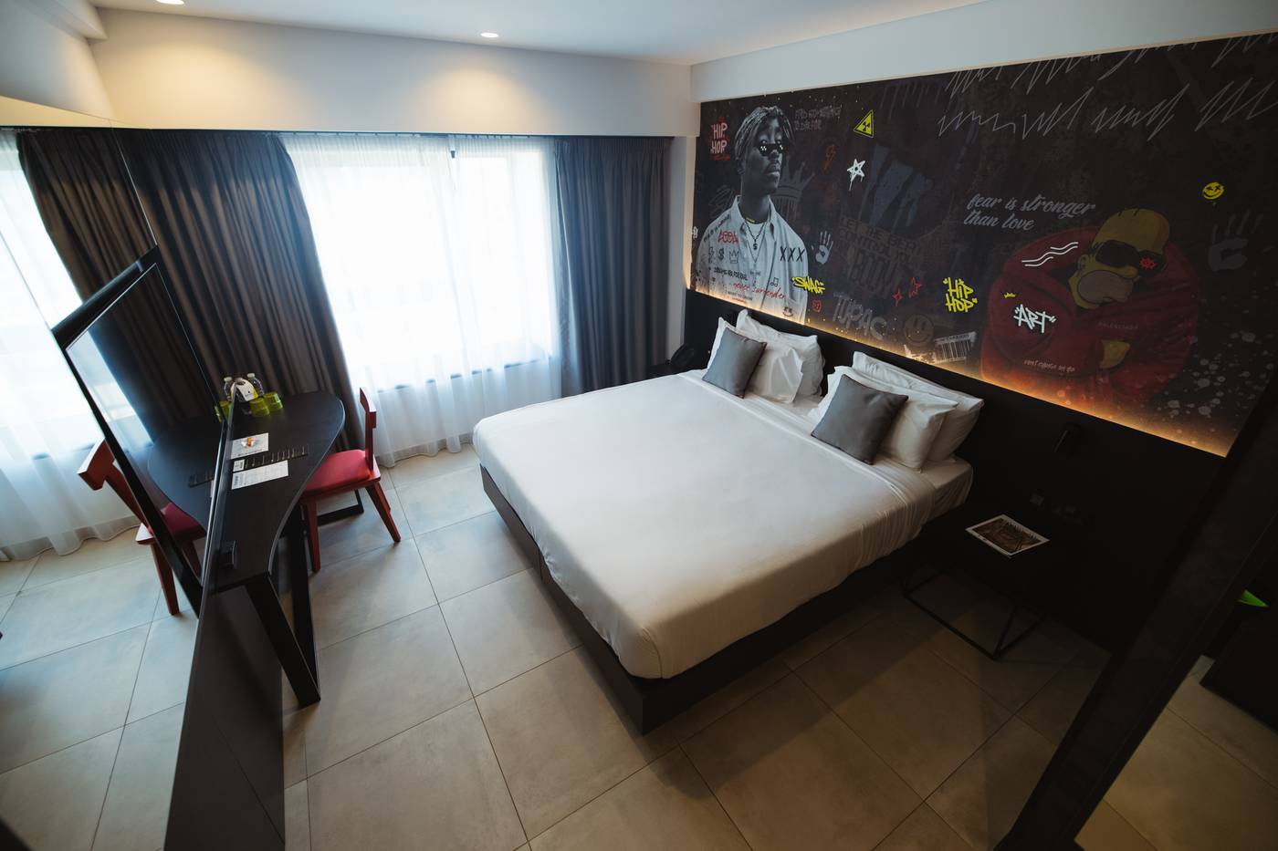 So-City-Hotel-Room-8