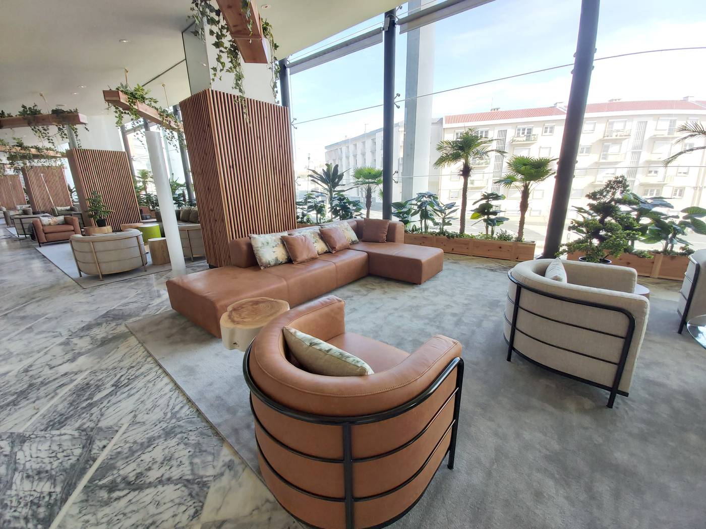 The-Lince-Azores-Great-Lobby-35