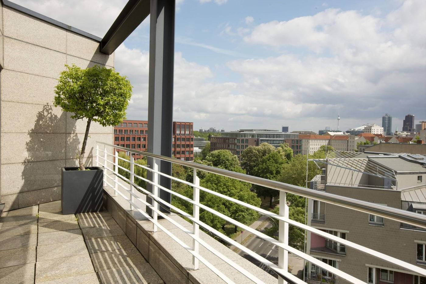 Sheraton-Berlin-Grand-Hotel-Esplanade-Room-8