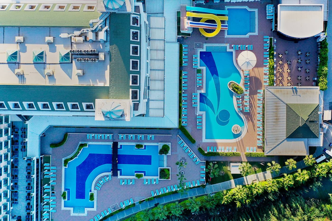 Luna Blanca Resort