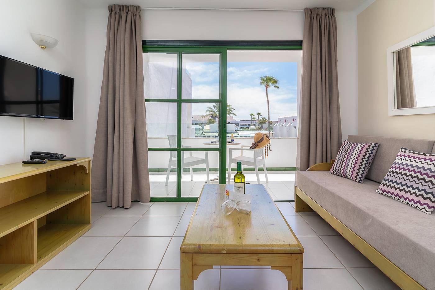 Hotel-Siroco---Serenity---Adults-Only-Room-25