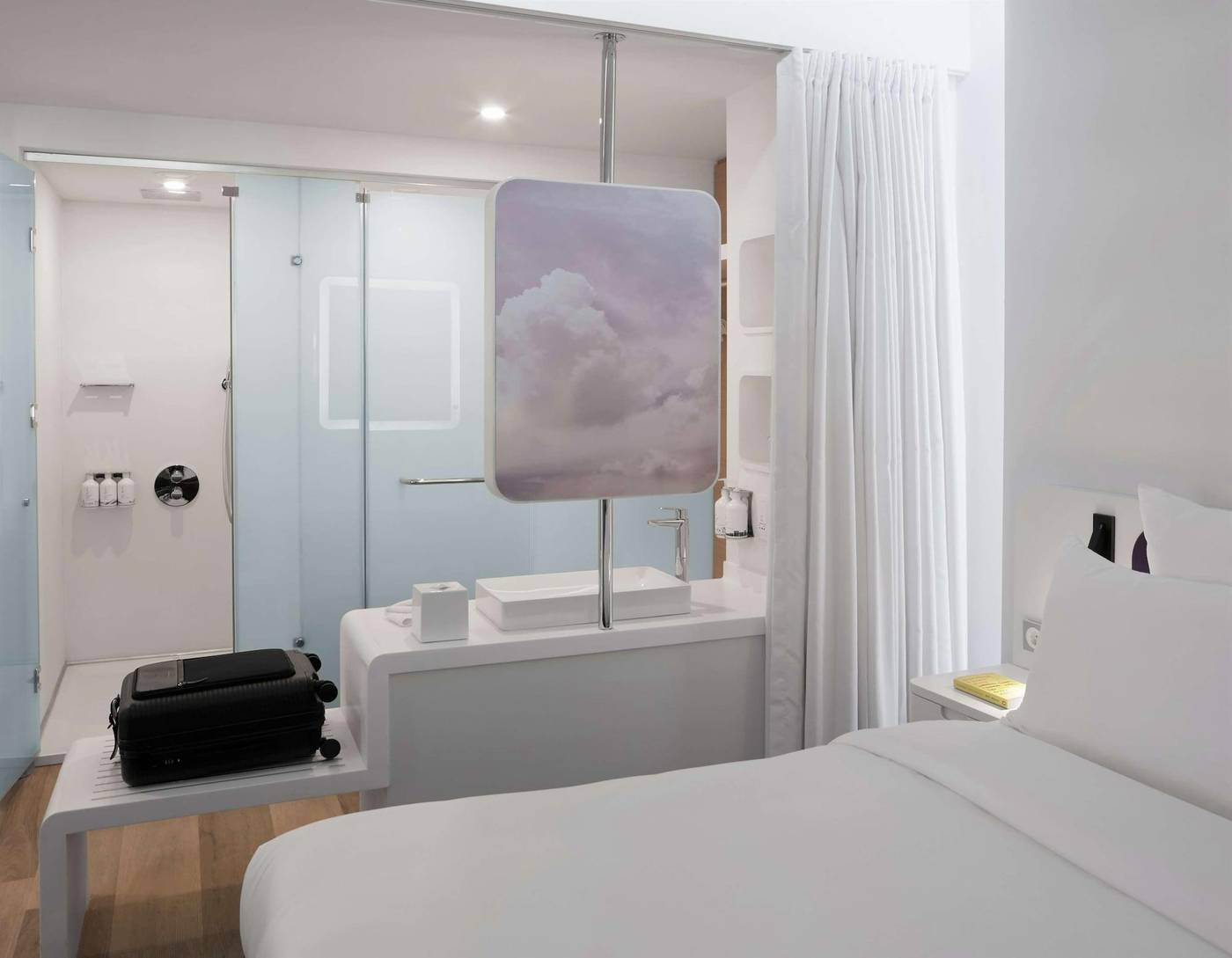 Yotelair-Istanbul-Airport-Airside--Duty-Free-Room-37