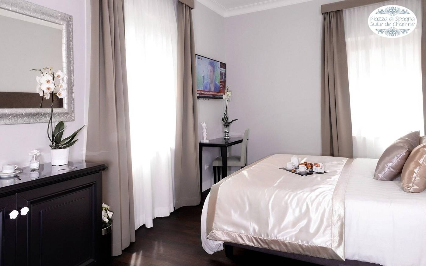 Piazza-Di-Spagna-Suite-De-Charme-Room-1