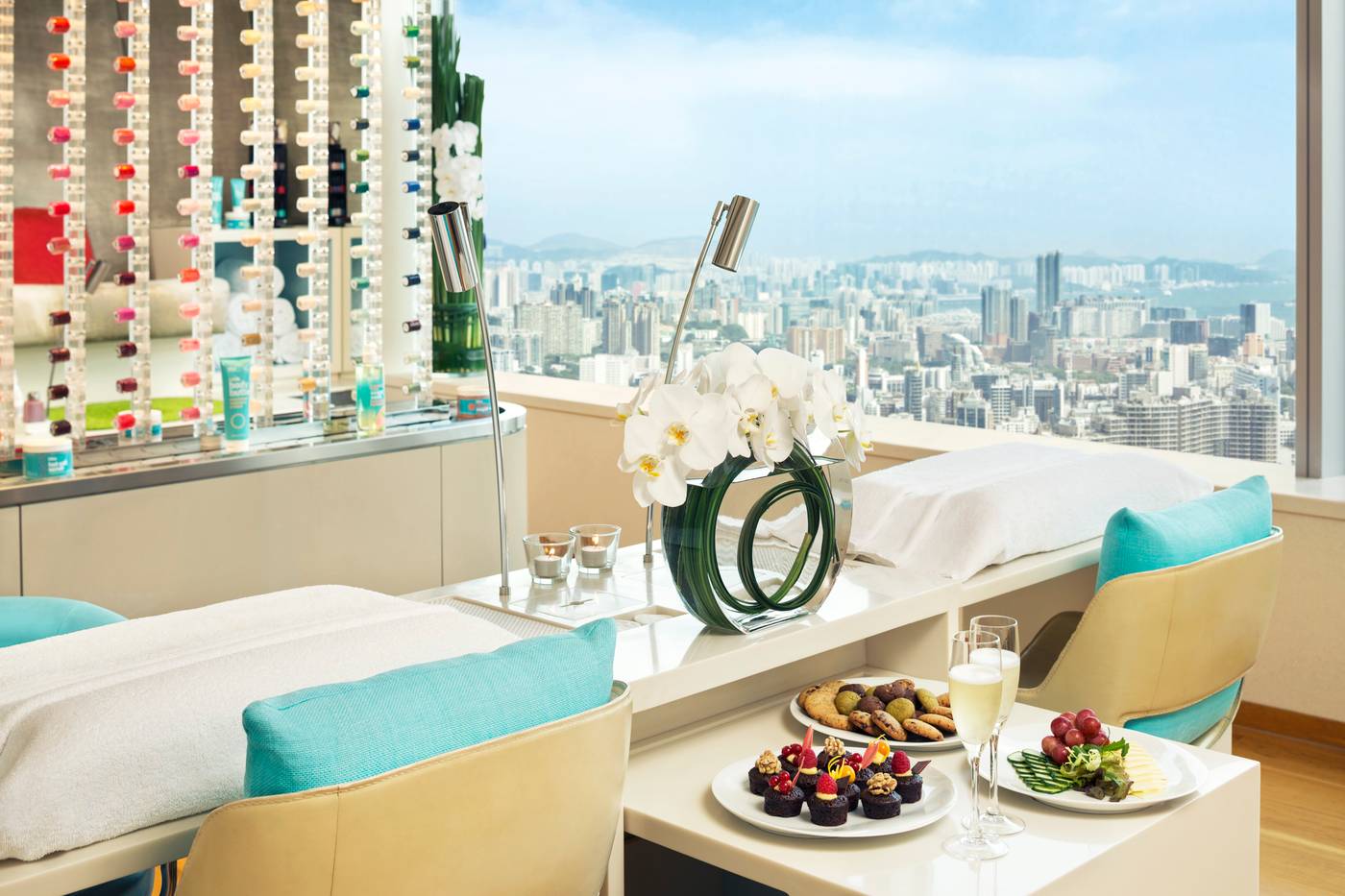 W-Hong-Kong-General-view-6