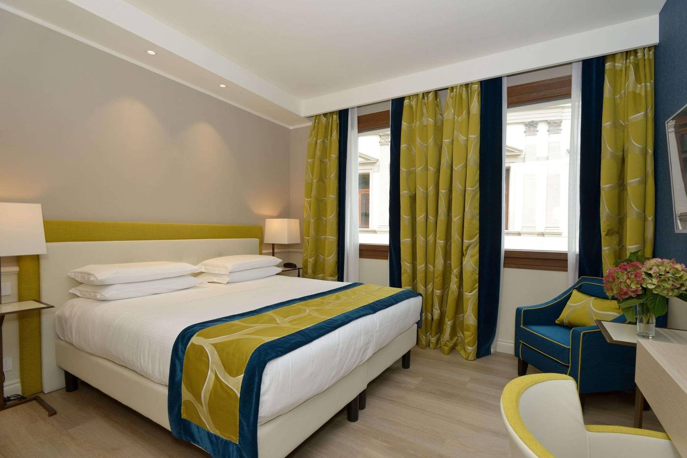 Best-Western-Hotel-Canon-d-Oro-Room-10