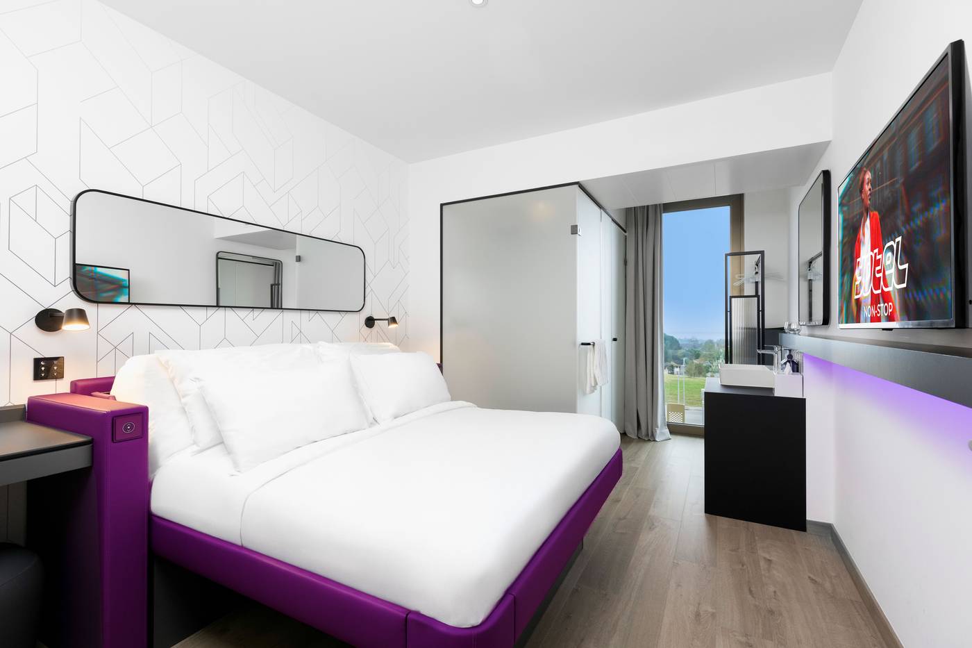 Yotel-Geneva-Lake-Room-20
