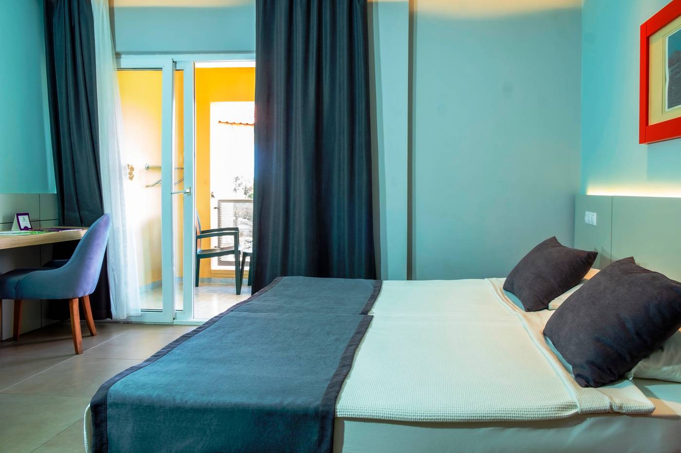 Queen-s-Park-Le-Jardin-Room-16