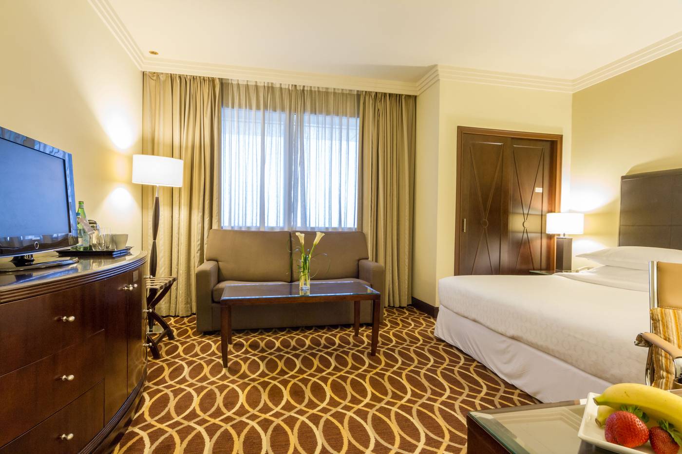 Grand-Excelsior-Deira-Hotel-Room-11