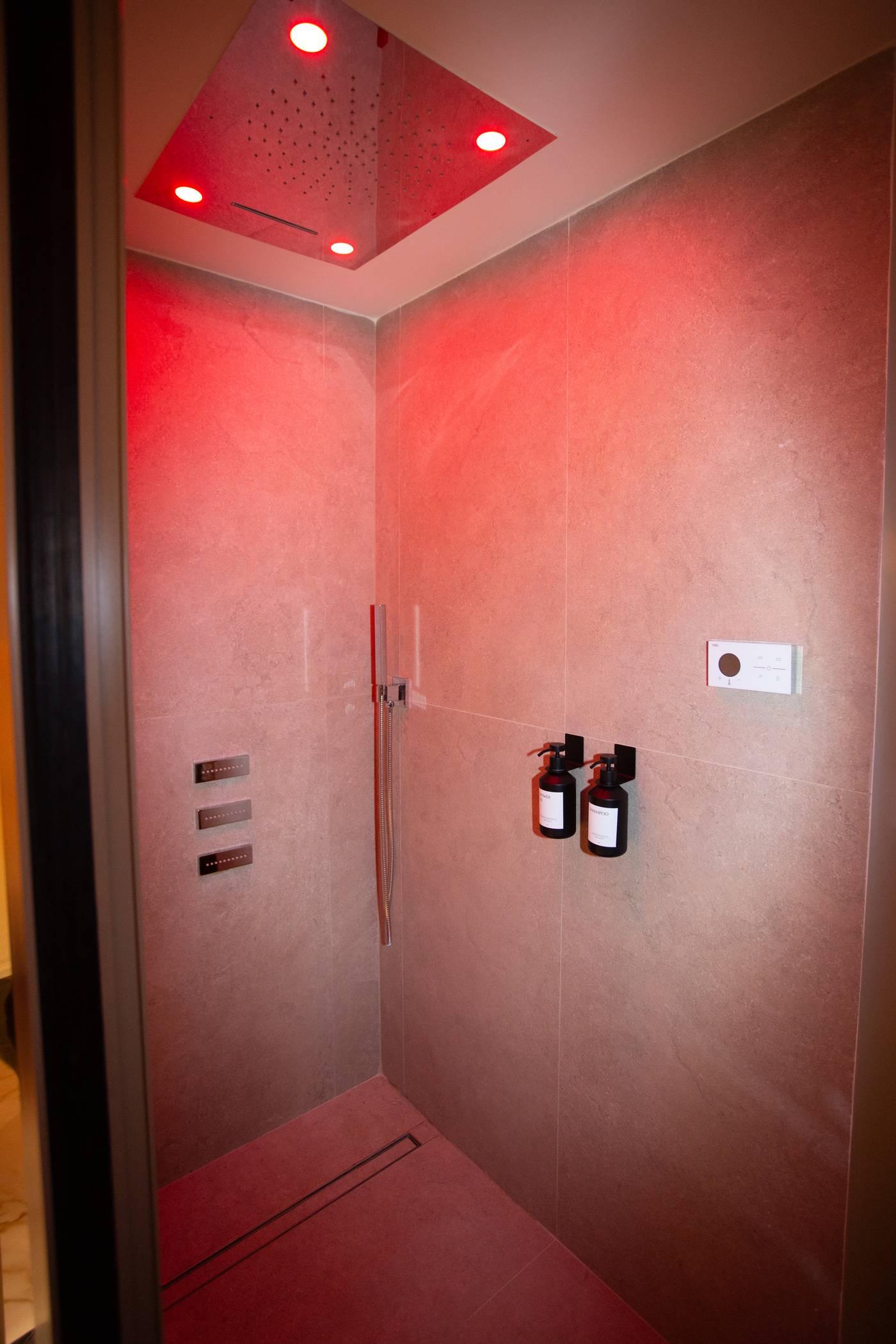 Profumo-Maison-Colosseo-Room-44