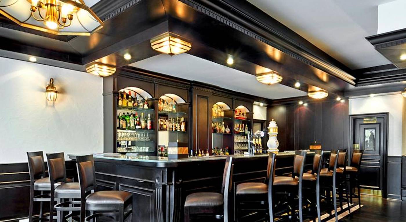 Al-Hamra-Village-Golf-Resort-Lobby-22