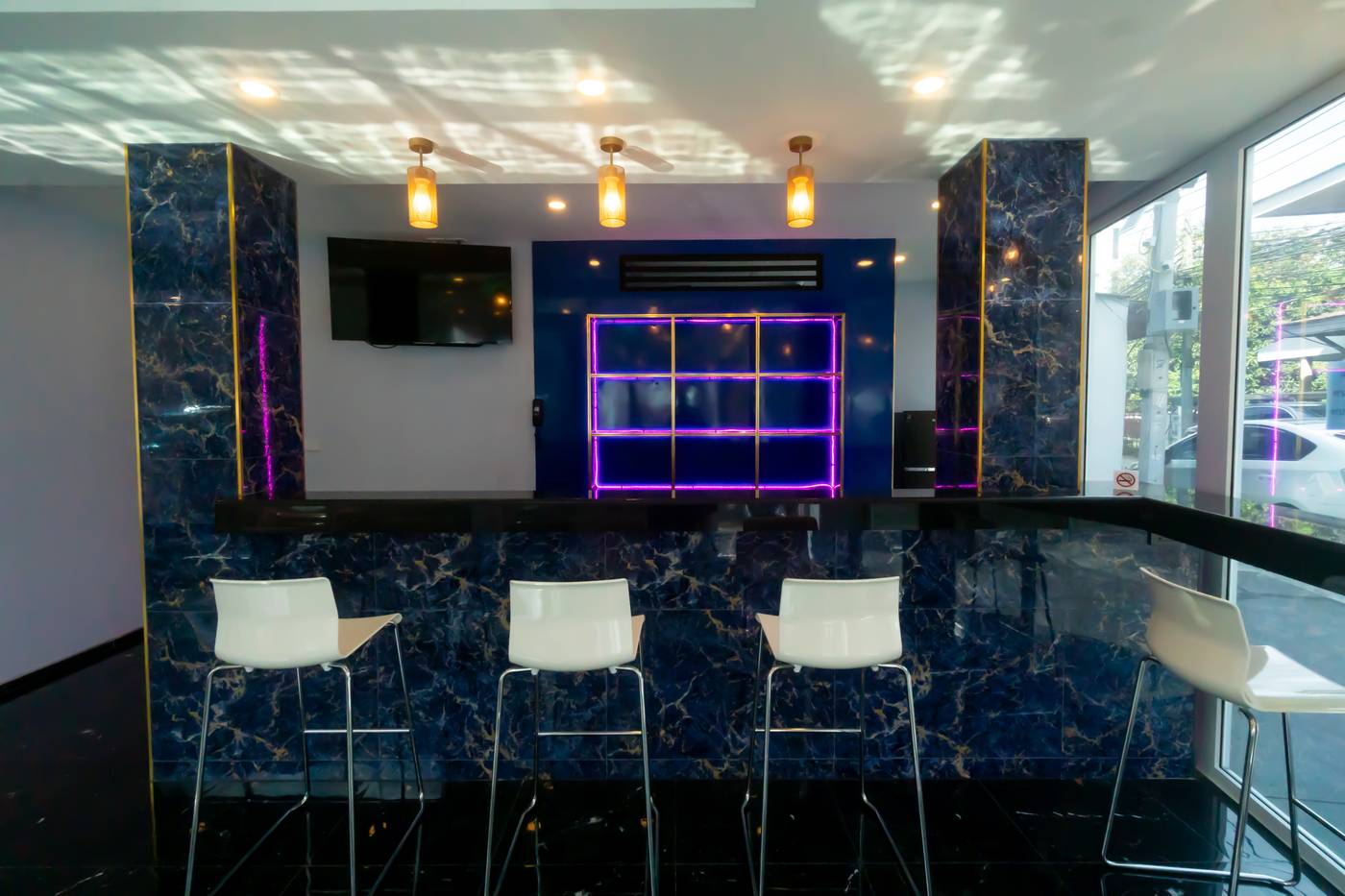 Spark-Hotel---Mrt-Queen-Sirikit-Bar-7