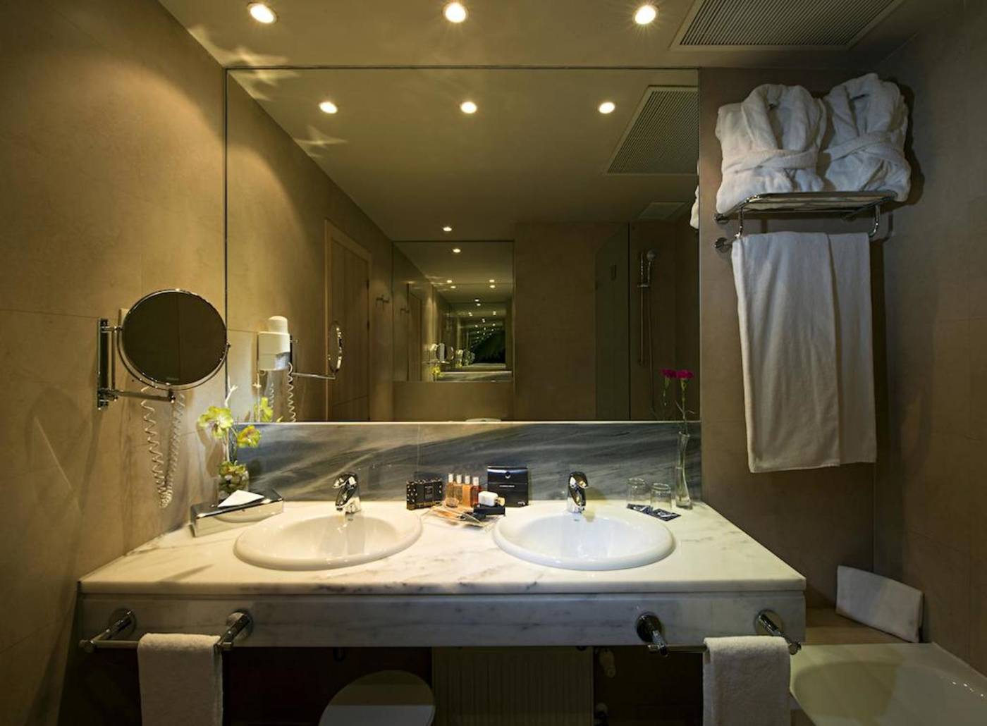 Paseo-del-Arte-Room-48