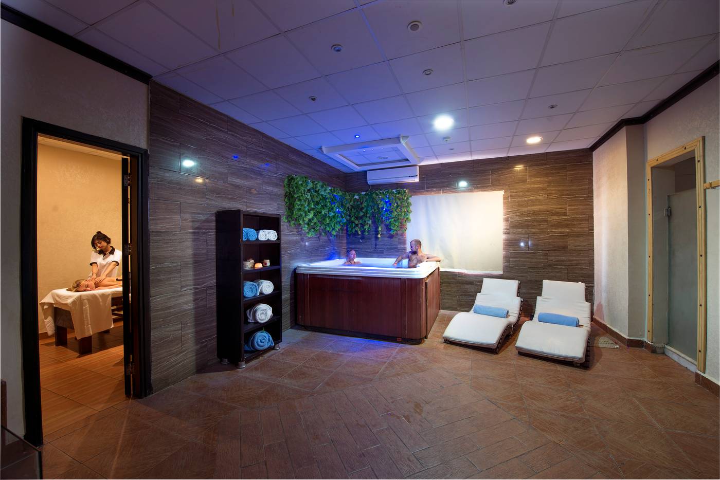 Amwaj-Oyoun-Resort---Spa-Sports-and-Entertainment-62