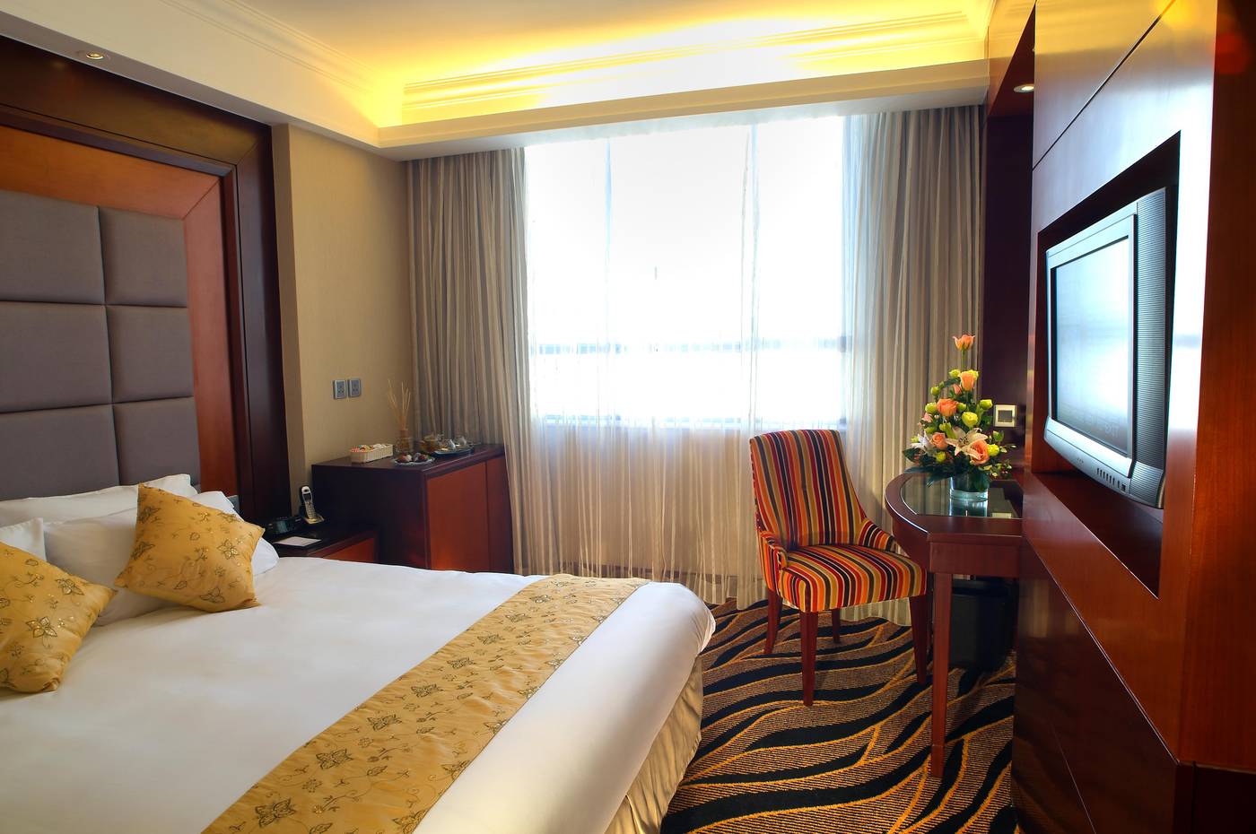 Metropark-Hotel--Kowloon-Room-20