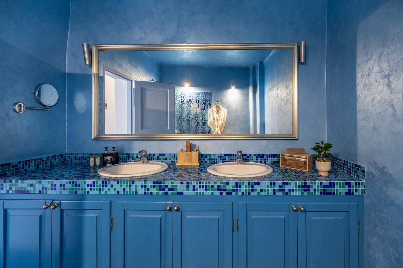 El-Verano-Collection-Santorini-Room-59