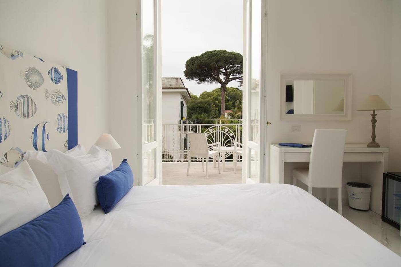 Hotel-Crawford-Room-9