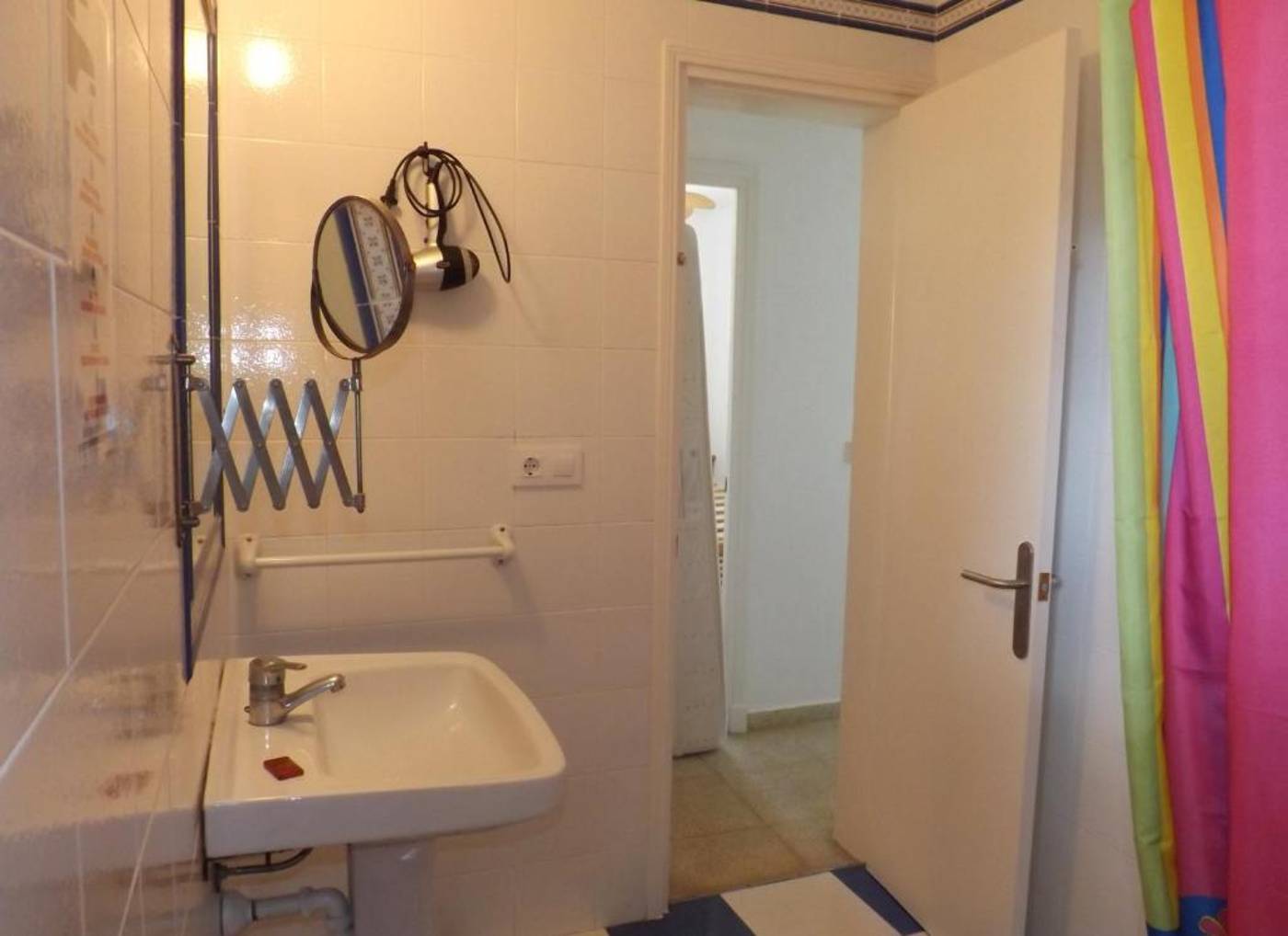 Nure-Cel-Blau-Room-54