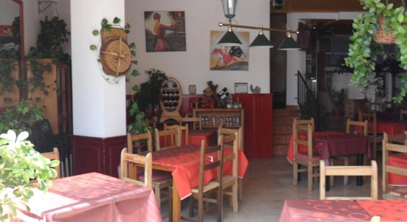 Alondras-Park-Restaurant-15