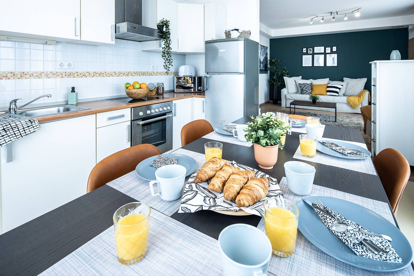 Vagabond-Downtown-Room-11