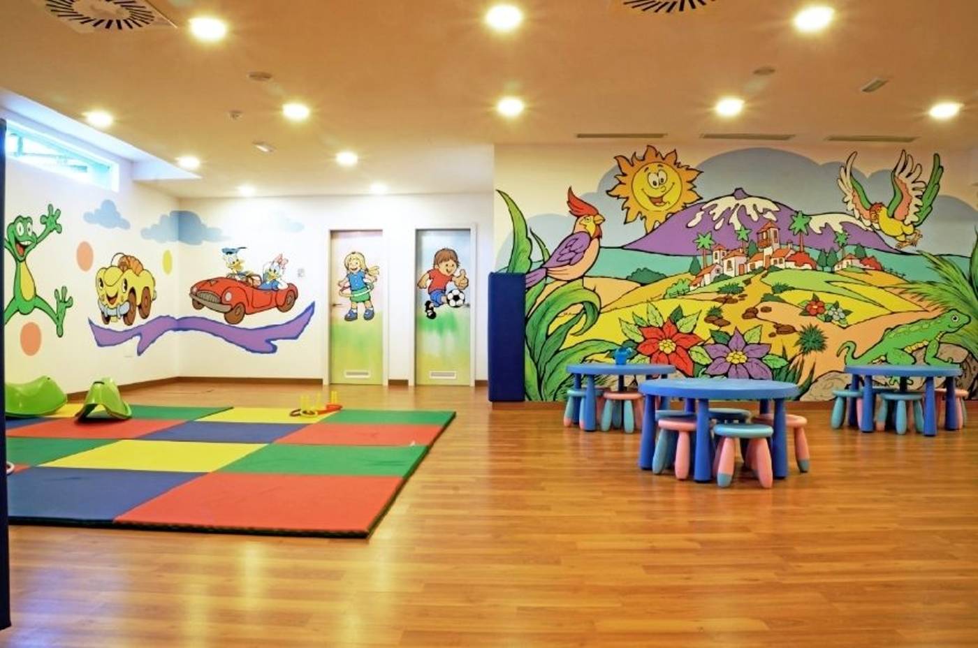 Alexandre-Hotel-Troya-Sports-and-Entertainment-60