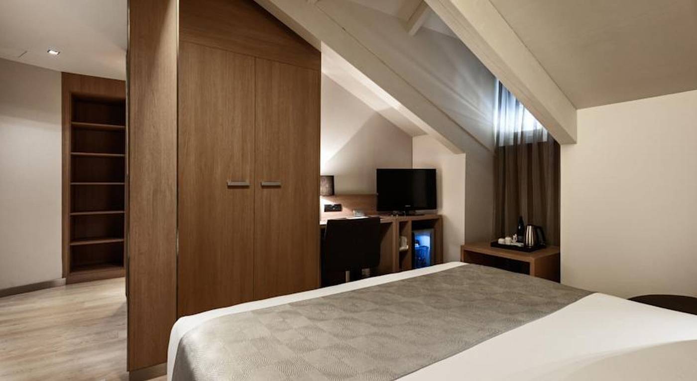 Catalonia-Plaza-Mayor-Room-42